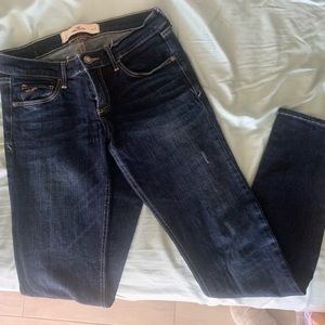 Like NEW Hollister skinny jeans